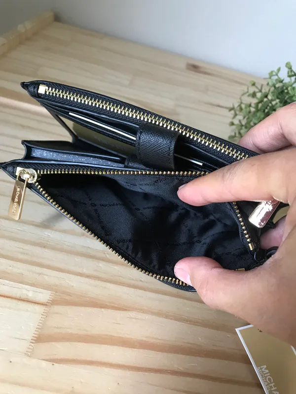 Michael Kors Wallet - Image 6