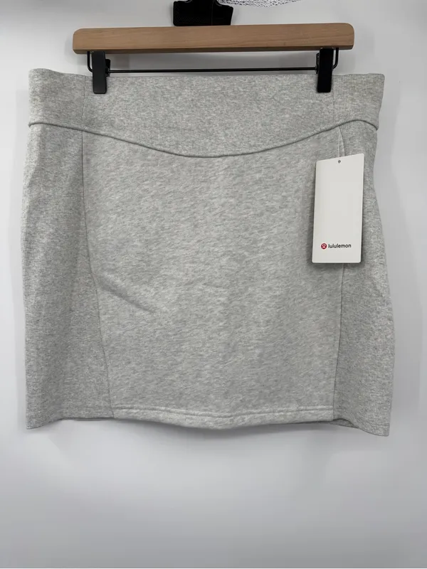 NWT lululemon Scuba High-Rise Mini Skirt HCUG Heather Gray XL - Image 4