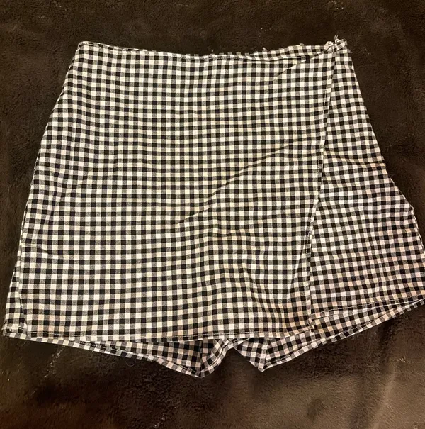 Hollister Gingham Skort Black White - Image 2