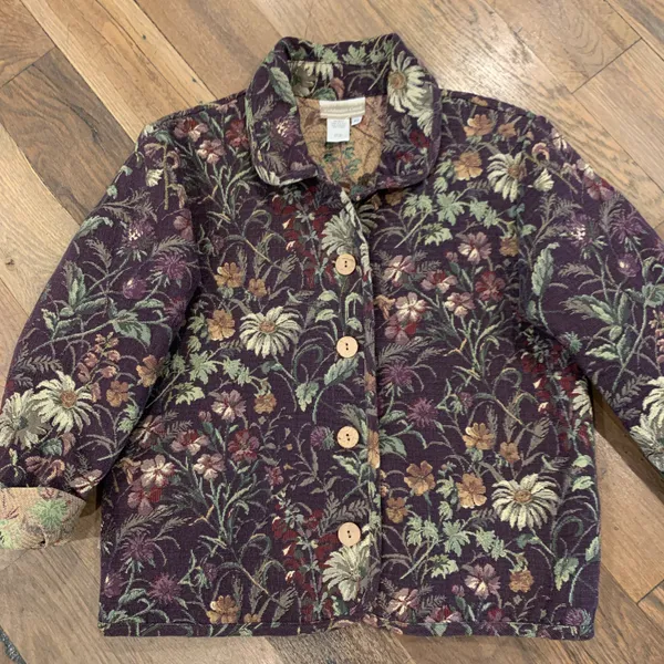 Purple Floral Blazer Size Petite Small - Image 5