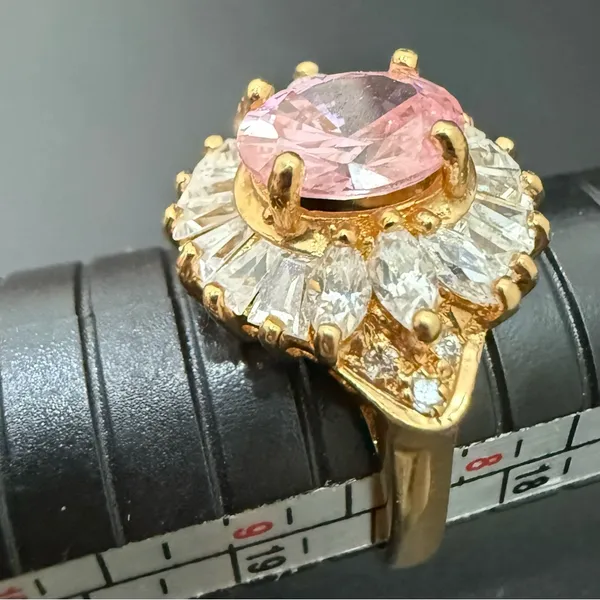 Vintage 925 Gold Over Sterling Pink Oval CZ Flower Cocktail Ring Size 8.5 7g. - Image 10