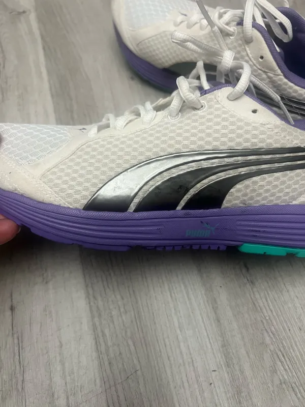 Puma Tennis Shoes - Image 11