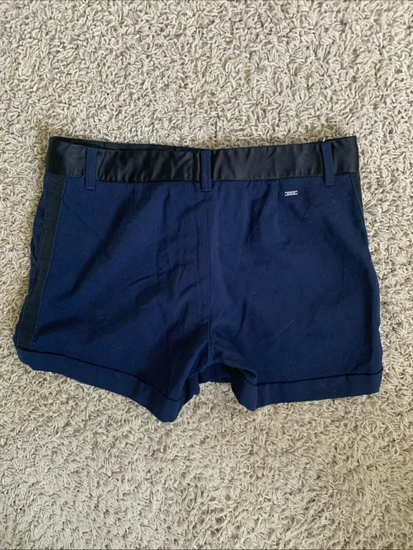Tommy Hilfiger size 4 navy blue wool blend flat front shorts - Image 6