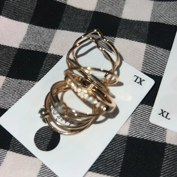 Two sets of stackable goldtone rings size 9 Gold - Image 5