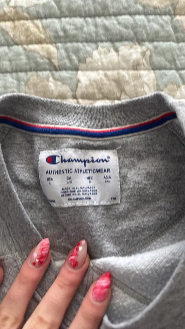 Champion Crewneck - Image 2