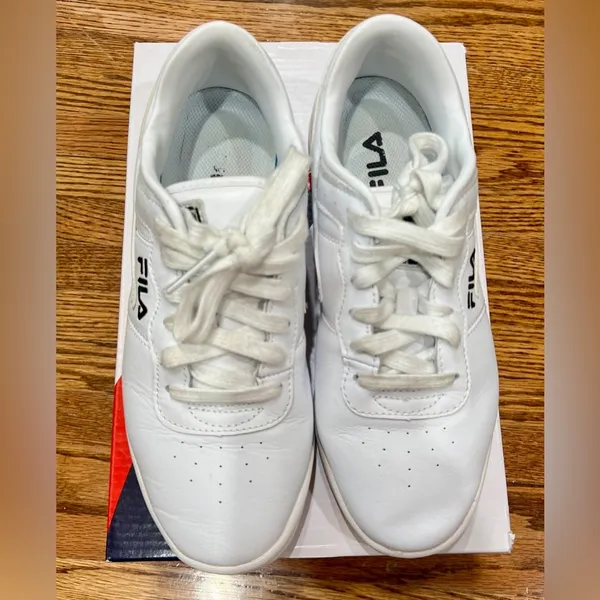 Fila Original Fitness tennis shoe women's size 7.5 - Image 2