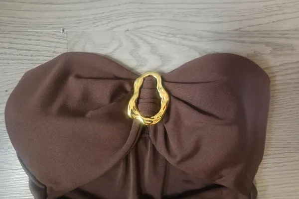 Naomi Luxxo buckle bikini top sweetheart neckline in brown and gold size medium. - Image 2