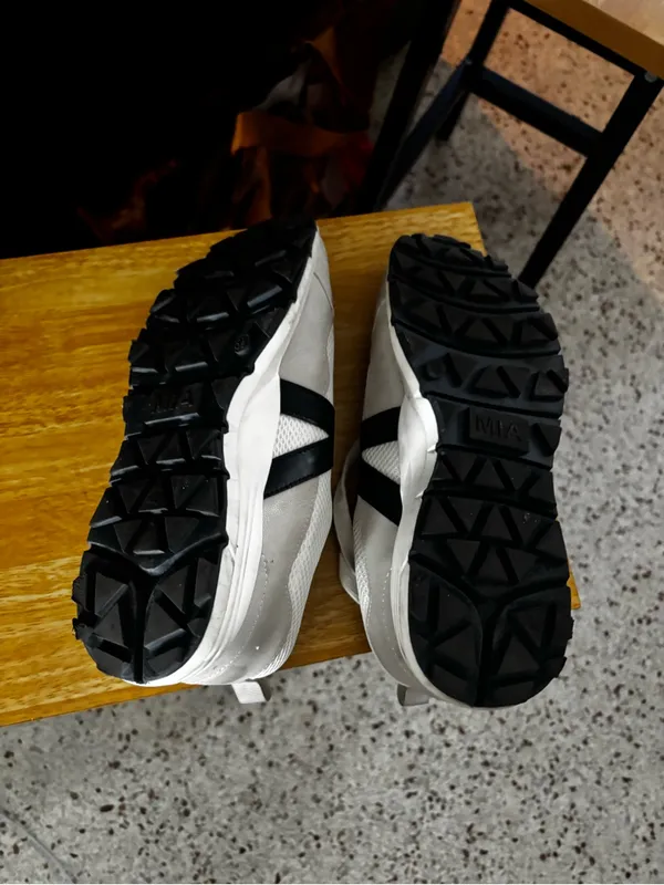 MIA leash mesh sneakers 8.5 - Image 6