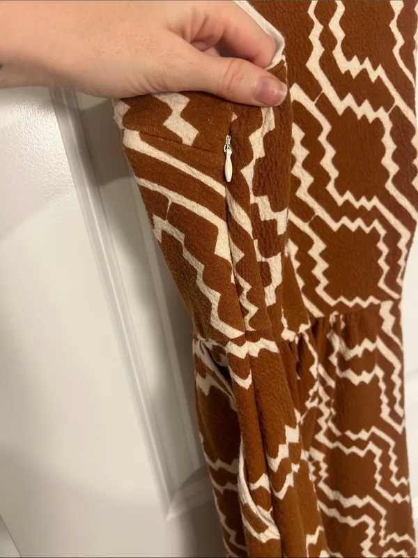 Anthropologie Rust and Cream Geometric Mini Dress - Image 6