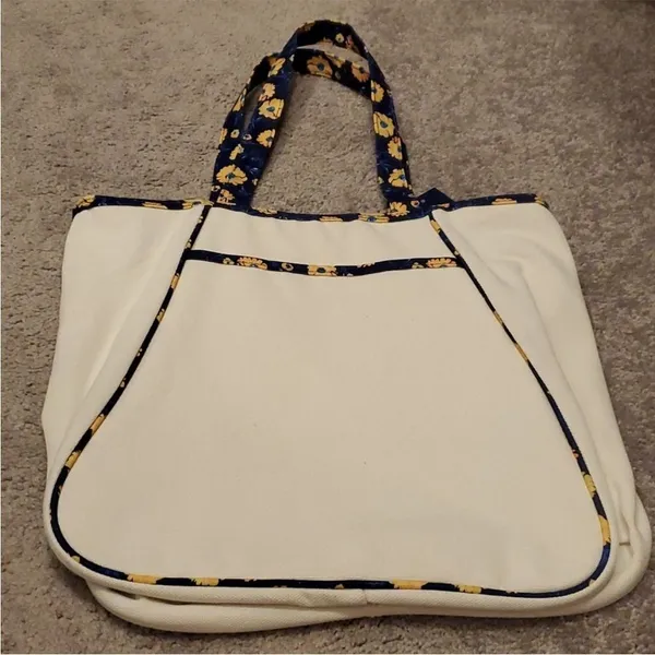 NWT‎ Shoshanna Sunflower Tote - Image 4