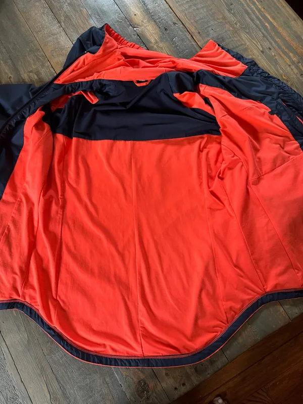Lululemon Run: Get Up and Glow Reflective Jacket - Image 5