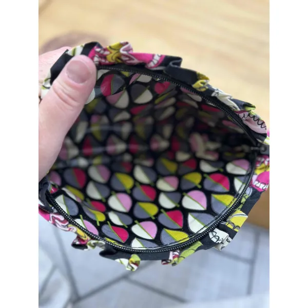 Vera Bradley Floral Cosmetic Bag Zip Closure‎ Black - Image 9