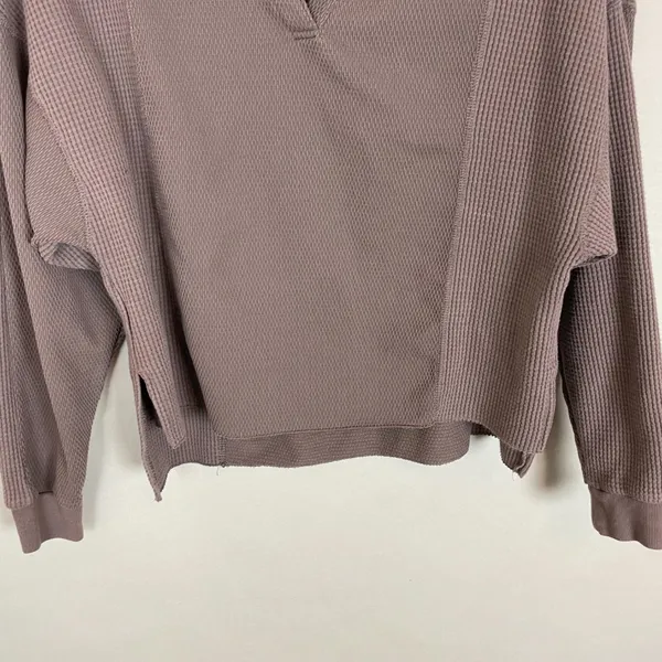 Nike Yoga Dri-Fit Luxe Cover-Up Shirt‎ Women Long Sleeve Henley Size Medium Knit - Image 11