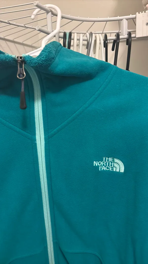 Blue Northface woman’s full zip jacket size XL - Image 2