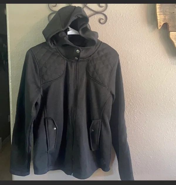 Women’s fleece lined hooded jacket NWOT - Image 4