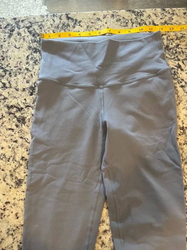Grey Alo Yoga Leggings Small - Image 3