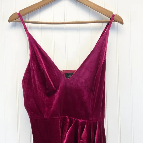 NEW Yumi Kim Womens M Felicity V-neck Midi Velvet Formal‎ Dress Wine Burgundy - Image 7