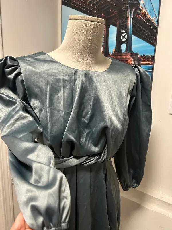 Puff Sleeve Midi Dress Blue - Image 4