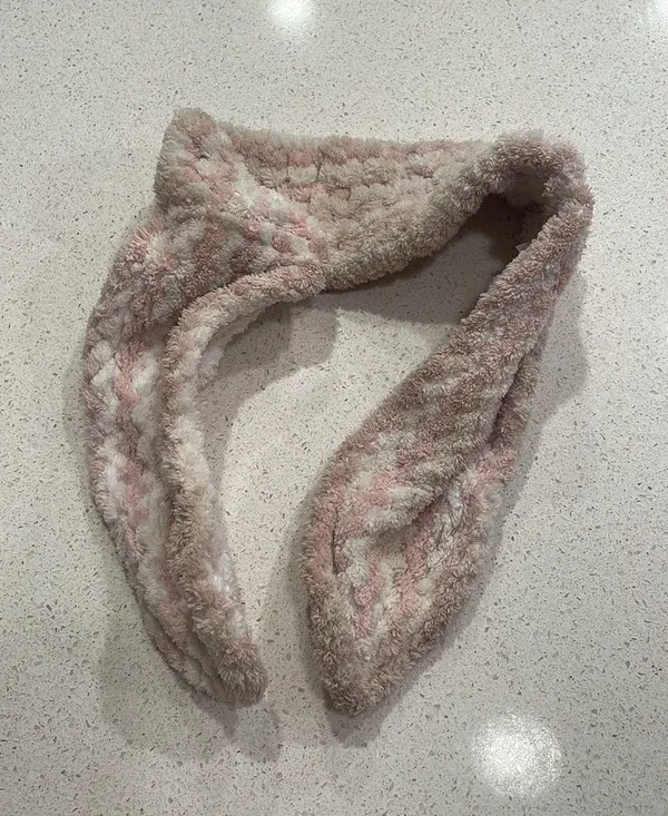 Skincare Headband Pink - Image 4