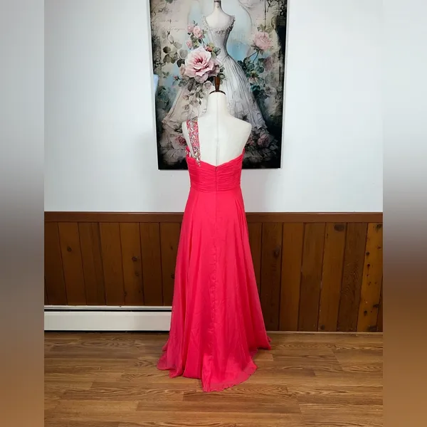 Stunning Glam Girls Pink One-Shoulder Prom Gown with Embellishments! - Image 6