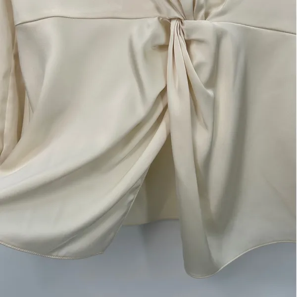 Theory Revolve Ivory Soft Satin LS Twist Blouse V-Neck‎ Long Sleeve Top Size 6 - Image 6
