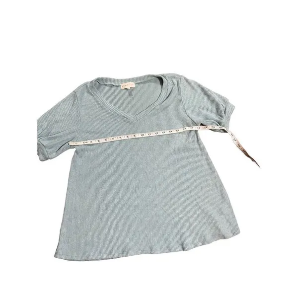 ‎Perfect Peach ribbed Vneck light green sweater small - Image 4