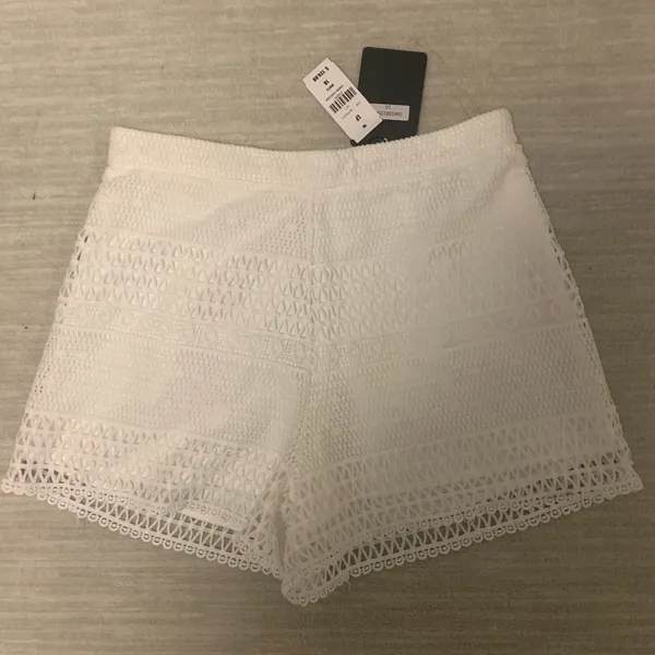 NWT LF One Way Lace Shorts - Image 2