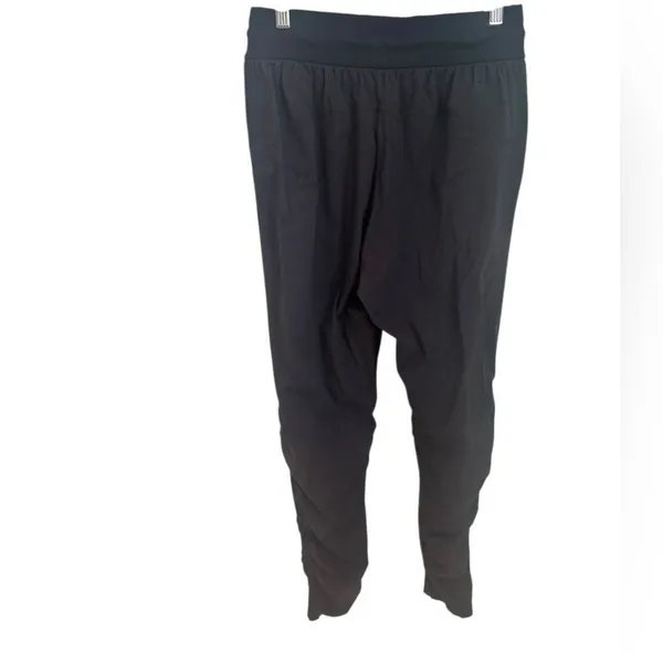Lululemon Beyond the Studio Jogger
Black 6 - Image 4