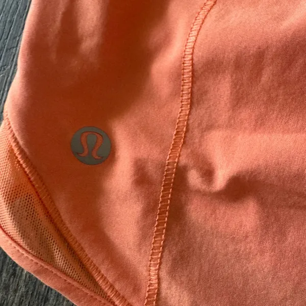 NWT Lululemon Hotty Hot Running Shorts Low Rise 2.5”‎ Lined Coral Kiss Size 12 - Image 8