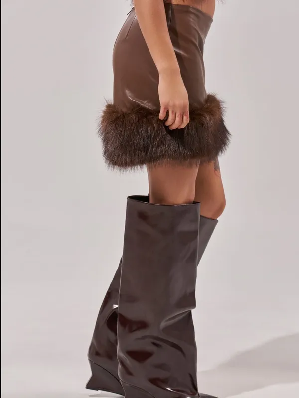 Akira Brown Faux Leather Mini Skirt with Fur Trim - Women - Image 4