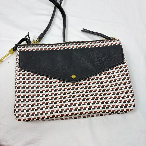 Fossil Devon checked crossbody handbag, purse. faux leather pocketbook. 3 pocket - Image 4