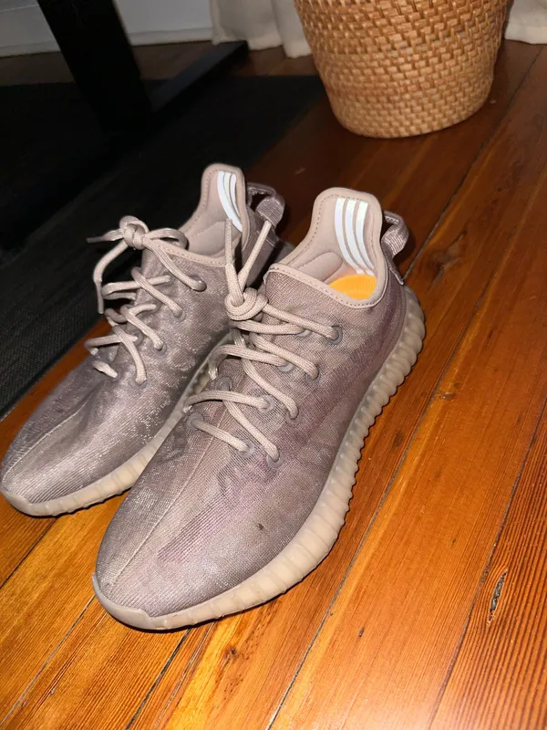 Adidas Yeezy Boost 350 - Image 4