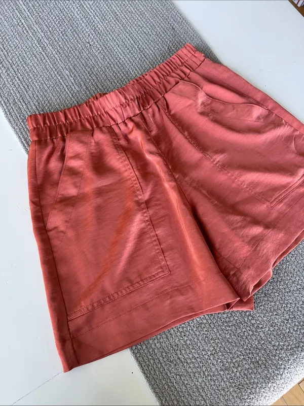 A New Day Coral Satin Shorts Sz Small - Image 2