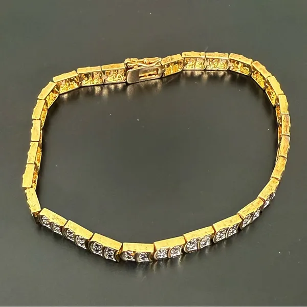 Vintage Signed M Gold-tone Diamond Illusion NO Stone 8 1/2” Tennis Bracelet 13g. - Image 5