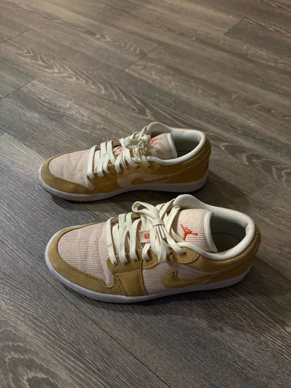 Nike Women’s Air Jordan 1 Low SE 'Twine' - Image 5