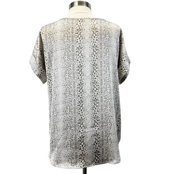 Entro Womens M Satiny Short Sleeve‎ Animal Print Top Shirt Taupe Cream Boho - Image 5