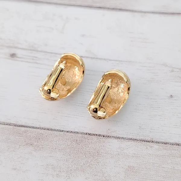 Vintage Clip On Earrings Stylish Chunky Large Statement Gold Tone Corrugated - Image 7