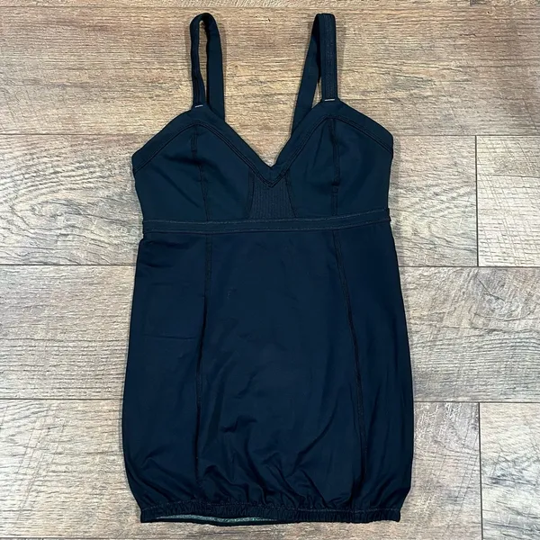 Lululemon Bra Top Athletic Workout Top Size 4 - Image 3