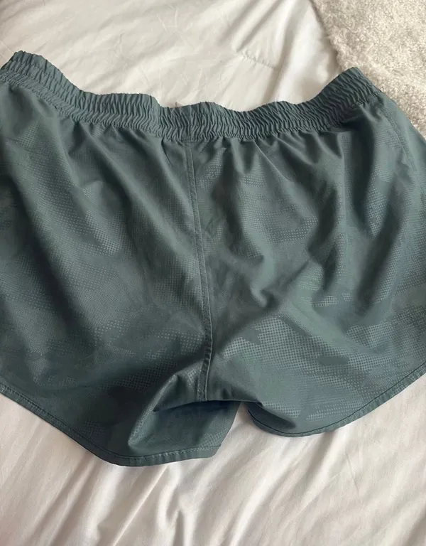 green athletic shorts Size L - Image 2
