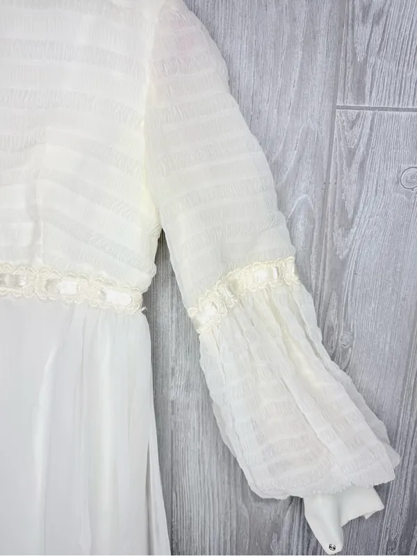 Vintage 1960s / 70s sheer tulle wedding dress white cream w/ long detail sleeves - Image 8