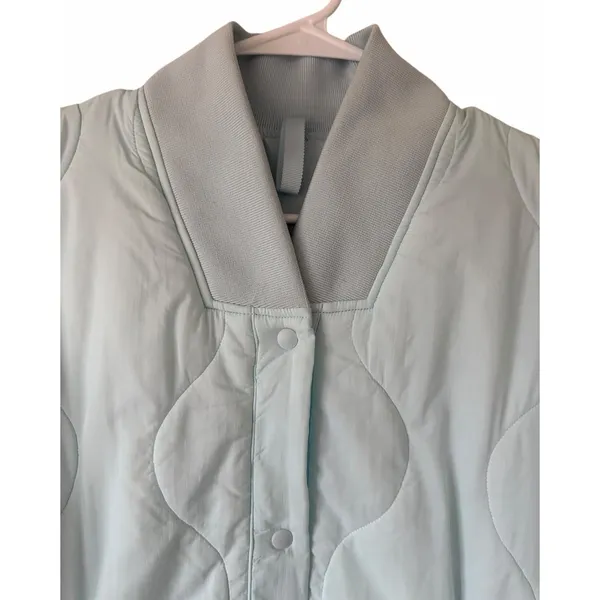Lululemon Quilted Light Insulation Jacket Powder Blue Women's Size 4‎ - Image 3