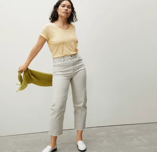 Everlane Air Scoop-Neck Tee in Pastel Yellow - Image 8