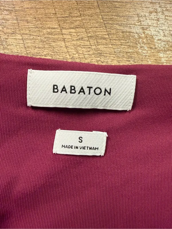 Babaton Aritzia Contour Off the Shoulder Bodysuit in Wine Red Women’s Size Small - Image 7