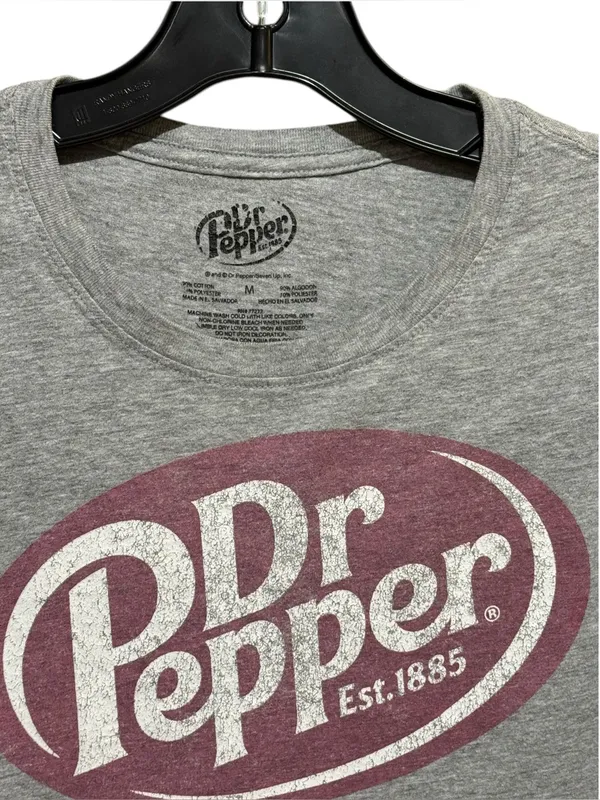 DR PEPPER Logo Graphic Tee M 20” p2p Heather Gray - Image 4