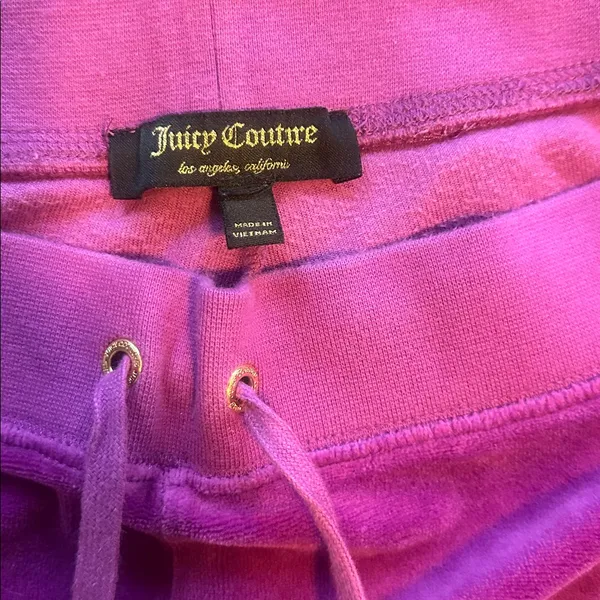 Juicy Couture Magenta Velour Pants with Gold Detail XL - Image 6