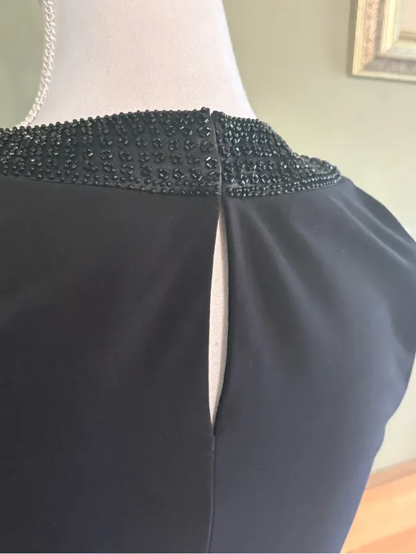Lauren Ralph Lauren Classic Black Sleeveless Beaded Neck pleated Dress size 6 - Image 5