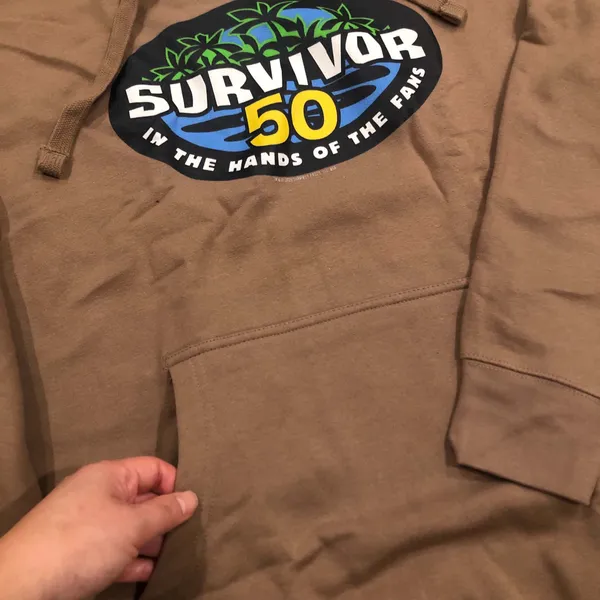 Survivor Hoodie Season 50 - Image 3