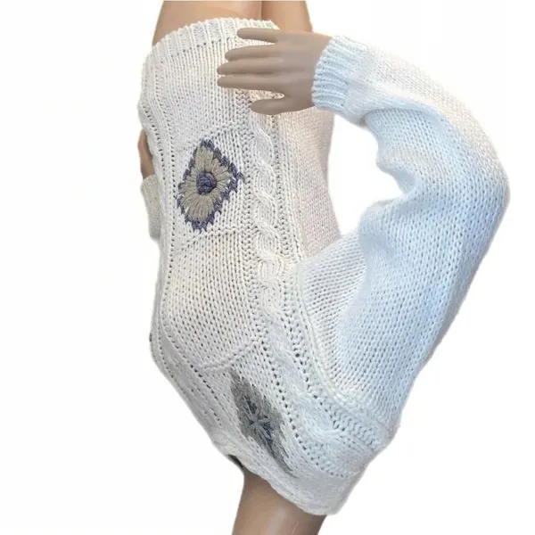 VINTAGE 80s SHENANIGANS Women’s White Sweater Hand Knitted Flower Design Small - Image 3