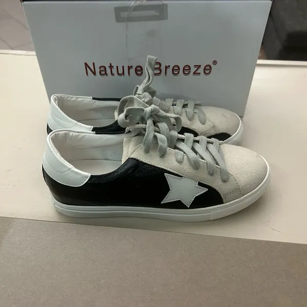 Nature Breeze Cream and Black Lace-Up Sneakers 8. Light peeling - Image 5