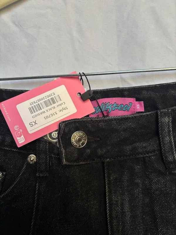 Edikted Low Rise Denim Micro Skort - Image 9
